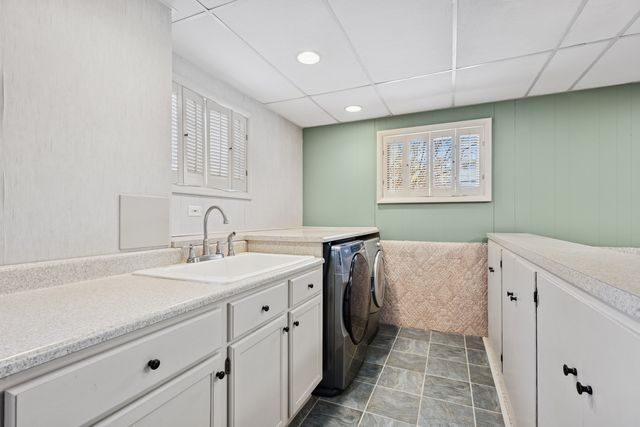 1210 Wing Avenue, St. Charles, IL 60174