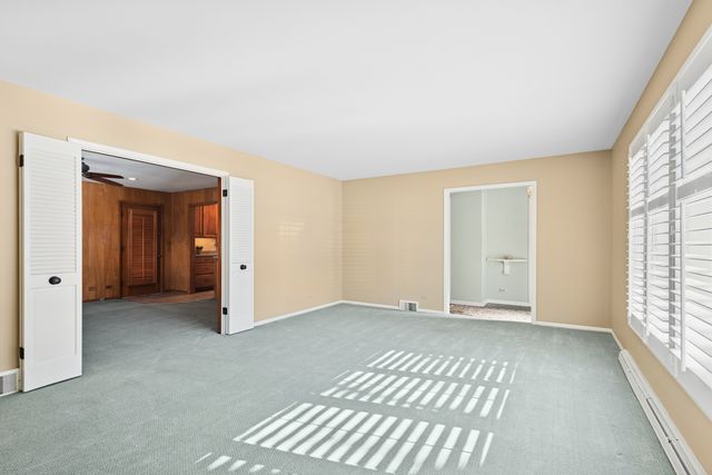 1210 Wing Avenue, St. Charles, IL 60174