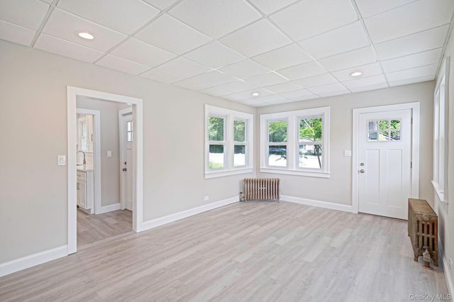 44 Elizabeth Avenue, Smithtown, NY 11787
