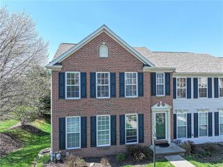 5020 Foxwood Ct, West Deer, PA 15044