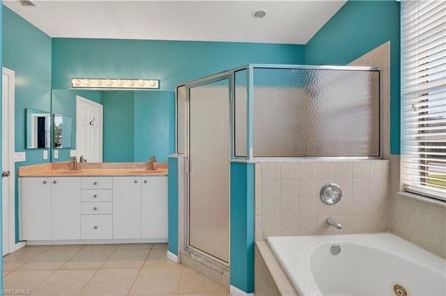 22835 Snaptail CT, Estero, FL 33928