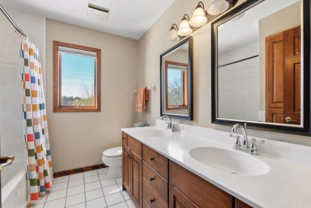 7600 Delaney Boulevard, Edina, MN 55439