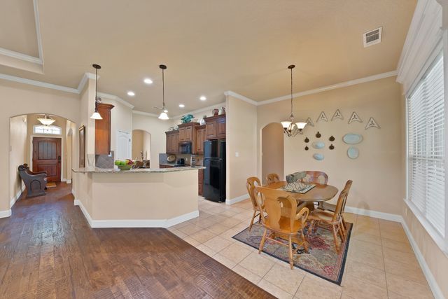 112 Meadow Arbor Drive, Weatherford, TX 76085