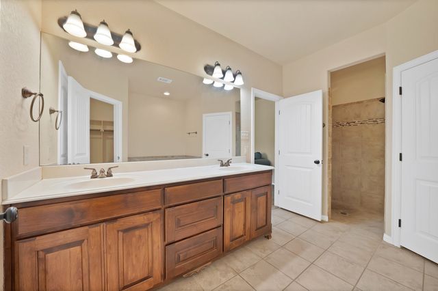 112 Meadow Arbor Drive, Weatherford, TX 76085