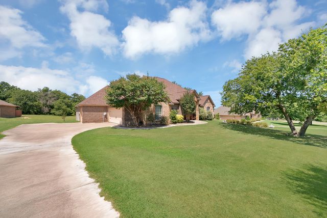 112 Meadow Arbor Drive, Weatherford, TX 76085