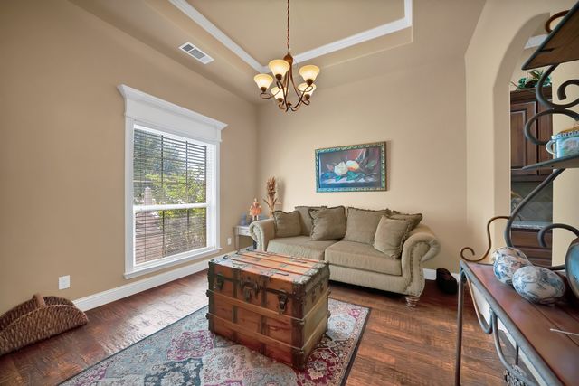 112 Meadow Arbor Drive, Weatherford, TX 76085