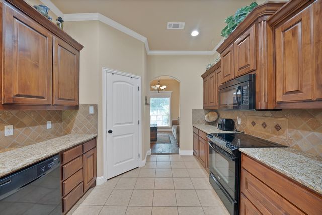 112 Meadow Arbor Drive, Weatherford, TX 76085