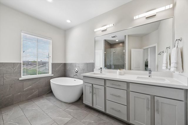 5232 Schuler Street, Houston, TX 77007