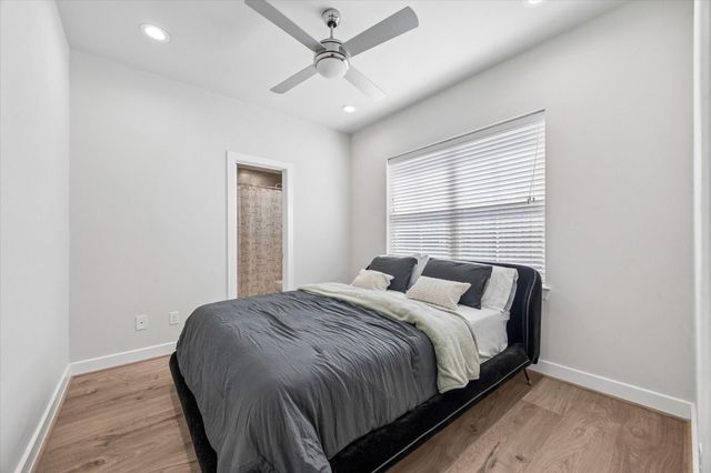 5232 Schuler Street, Houston, TX 77007