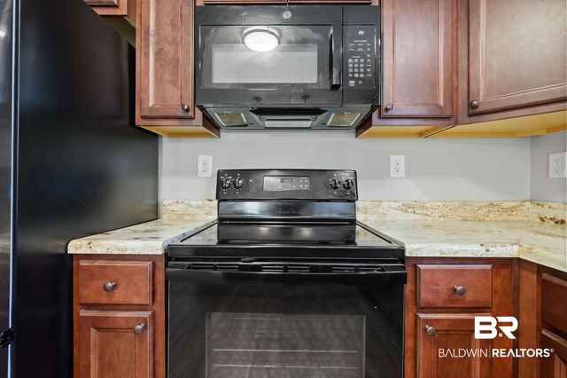 1137 S Forest Glen Drive, Mobile, AL 36618