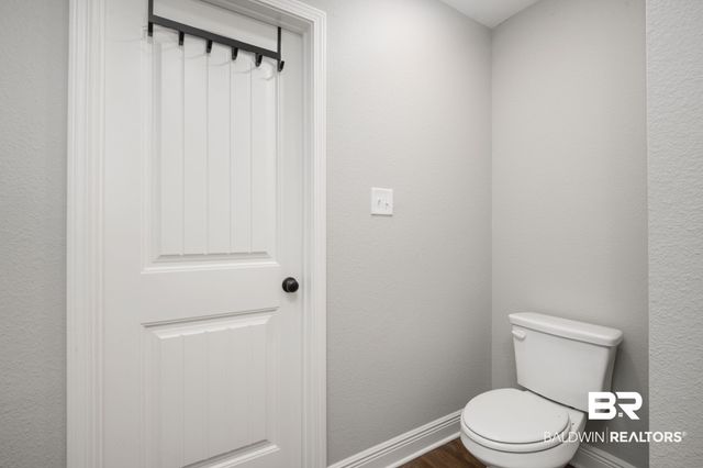 1137 S Forest Glen Drive, Mobile, AL 36618