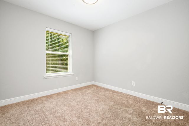 1137 S Forest Glen Drive, Mobile, AL 36618