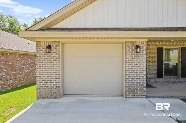 1137 S Forest Glen Drive, Mobile, AL 36618
