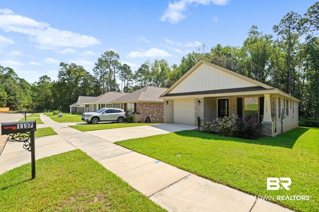 1137 S Forest Glen Drive, Mobile, AL 36618