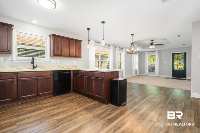 1137 S Forest Glen Drive, Mobile, AL 36618