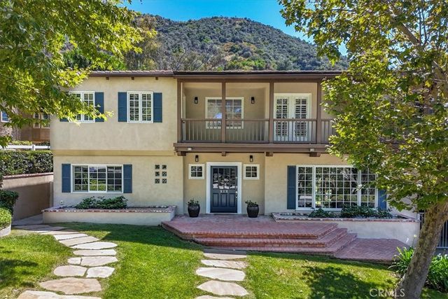 19 Round Up, Bell Canyon, CA 91307