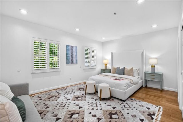 19 Round Up, Bell Canyon, CA 91307