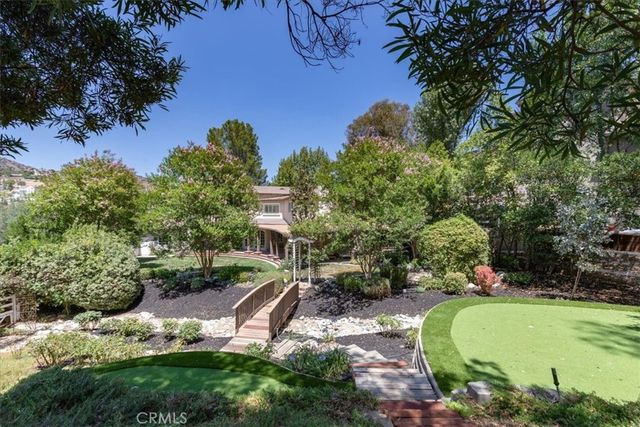 19 Round Up, Bell Canyon, CA 91307