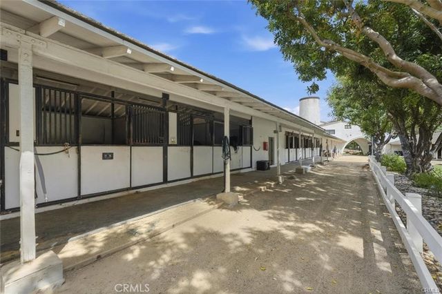 19 Round Up, Bell Canyon, CA 91307
