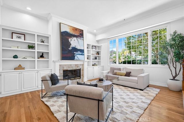 19 Round Up, Bell Canyon, CA 91307