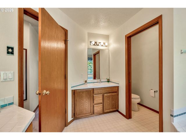 13455 Sw ANGORA Ln, Beaverton, OR 97008