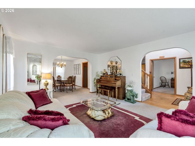 13455 Sw ANGORA Ln, Beaverton, OR 97008