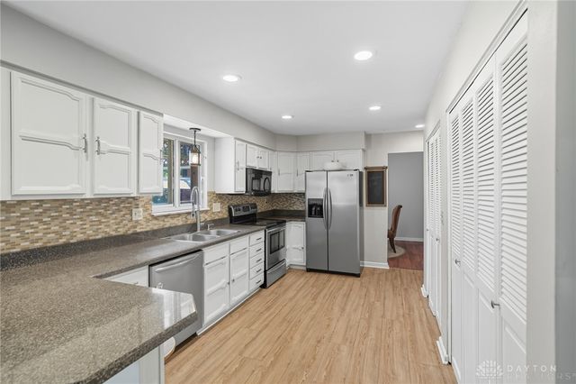 631 Augusta Drive, Fairborn, OH 45324