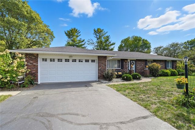 631 Augusta Drive, Fairborn, OH 45324