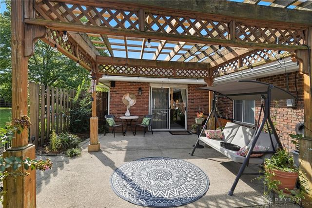 631 Augusta Drive, Fairborn, OH 45324