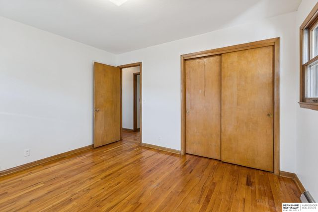 4462 G Street, Omaha, NE 68107