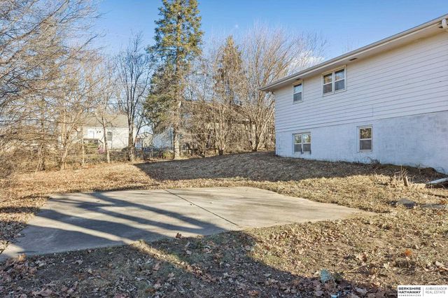 4462 G Street, Omaha, NE 68107