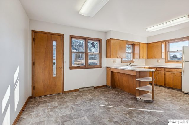 4462 G Street, Omaha, NE 68107