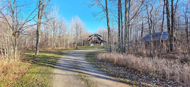 2334 Benjamin Blvd, La Pointe, WI 54850