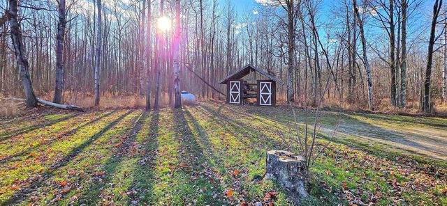 2334 Benjamin Blvd, La Pointe, WI 54850