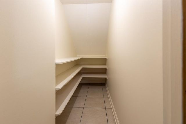 2448 ELMORE PARK RD, Bartlett, TN 38134