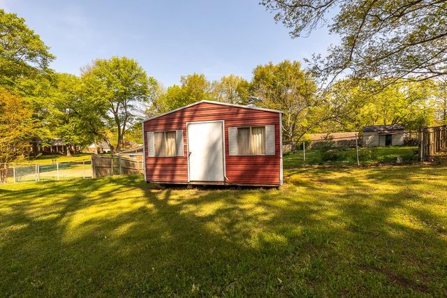 2448 ELMORE PARK RD, Bartlett, TN 38134