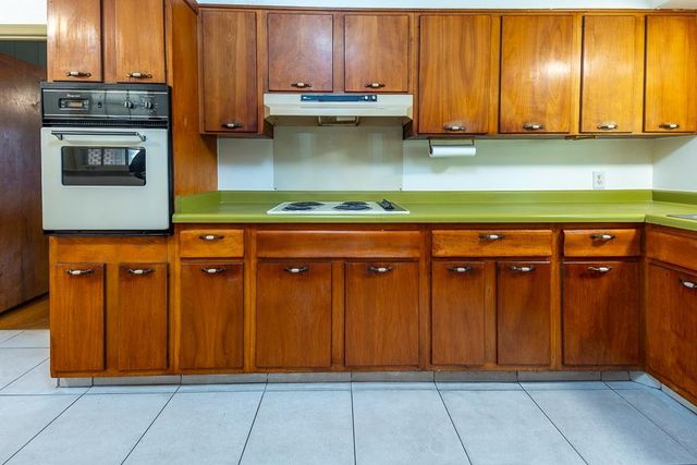 2448 ELMORE PARK RD, Bartlett, TN 38134