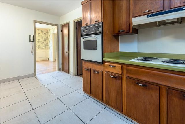 2448 ELMORE PARK RD, Bartlett, TN 38134