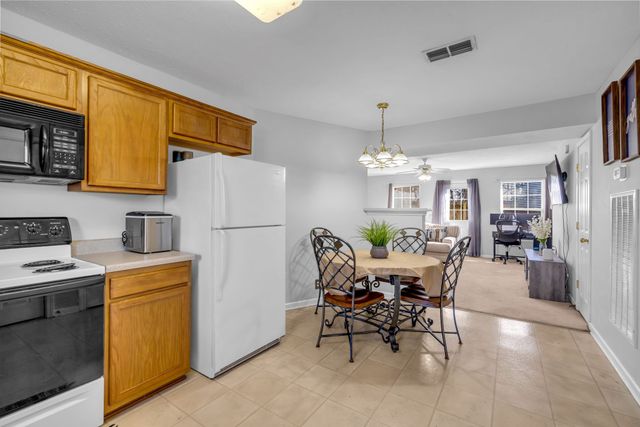 8015 Mickey Katz Cir, La Vergne, TN 37086