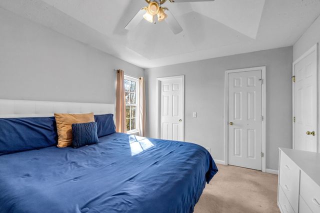 8015 Mickey Katz Cir, La Vergne, TN 37086