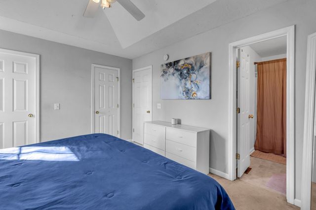 8015 Mickey Katz Cir, La Vergne, TN 37086