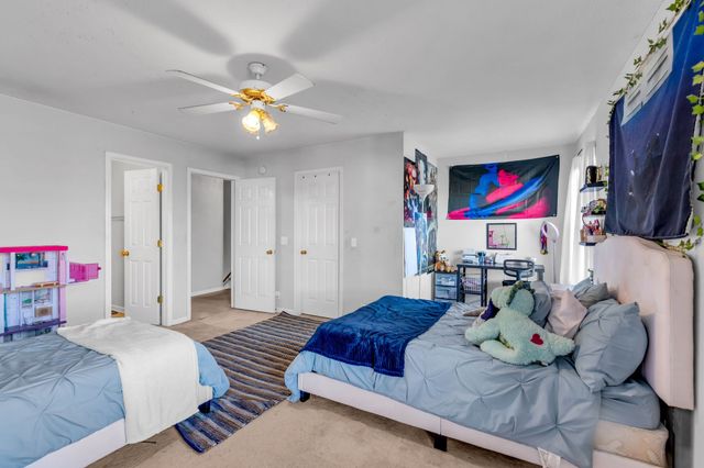 8015 Mickey Katz Cir, La Vergne, TN 37086