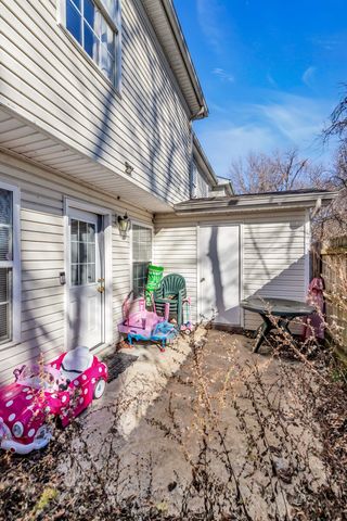 8015 Mickey Katz Cir, La Vergne, TN 37086