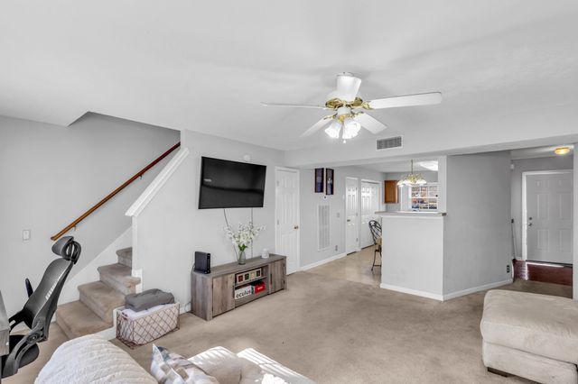 8015 Mickey Katz Cir, La Vergne, TN 37086