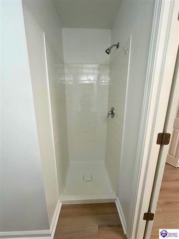 1427 Catalpa Drive, Radcliff, KY 40160