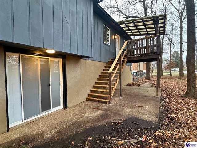 1427 Catalpa Drive, Radcliff, KY 40160