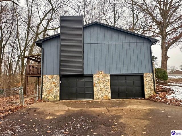 1427 Catalpa Drive, Radcliff, KY 40160