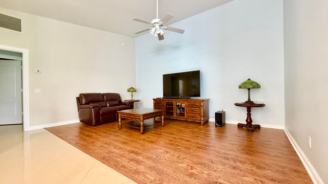 7735 Pine Island Way, West Palm Beach, FL 33411