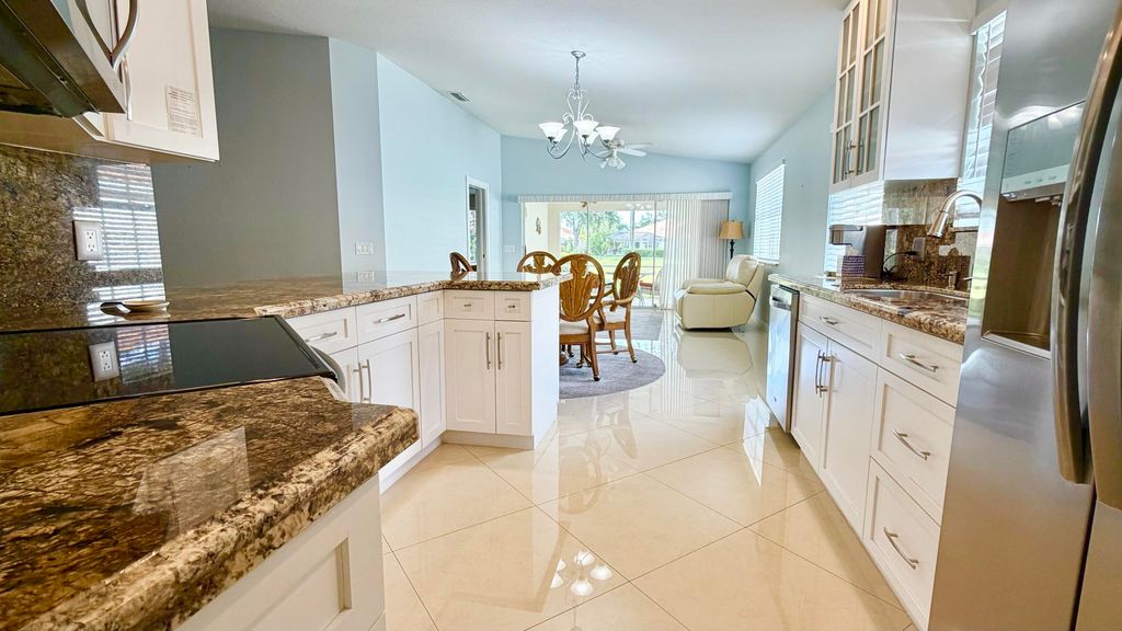 7735 Pine Island Way, West Palm Beach, FL 33411