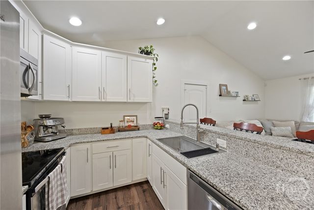 1318 Whitfield Park Drive, Savannah, GA 31406